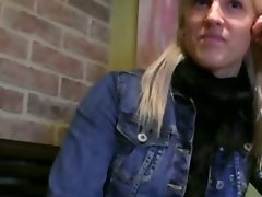 Comely eurobabe in the coffee shop cunt slammed for money