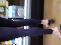 18yo Mommy SPANDEX STANDING ON TOES
