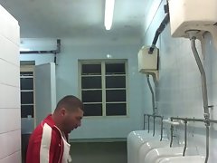 quick fuck in public toilets