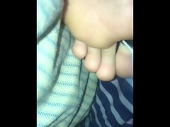 Kittling black tied toes