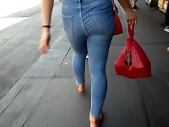 BootyCruise: Blue Jeans Young lady 19